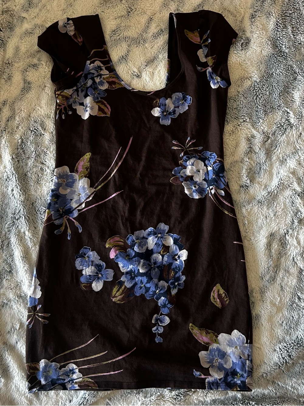 Kimchi Blue Brown Scoop-Neck Dress with Blue Floral Print - Picture 2 of 2